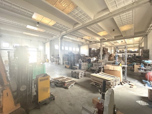 negozio in affitto a Cesena in zona Centro Storico