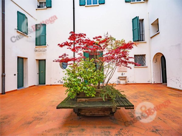 appartamento in affitto a Cesena in zona Centro Storico