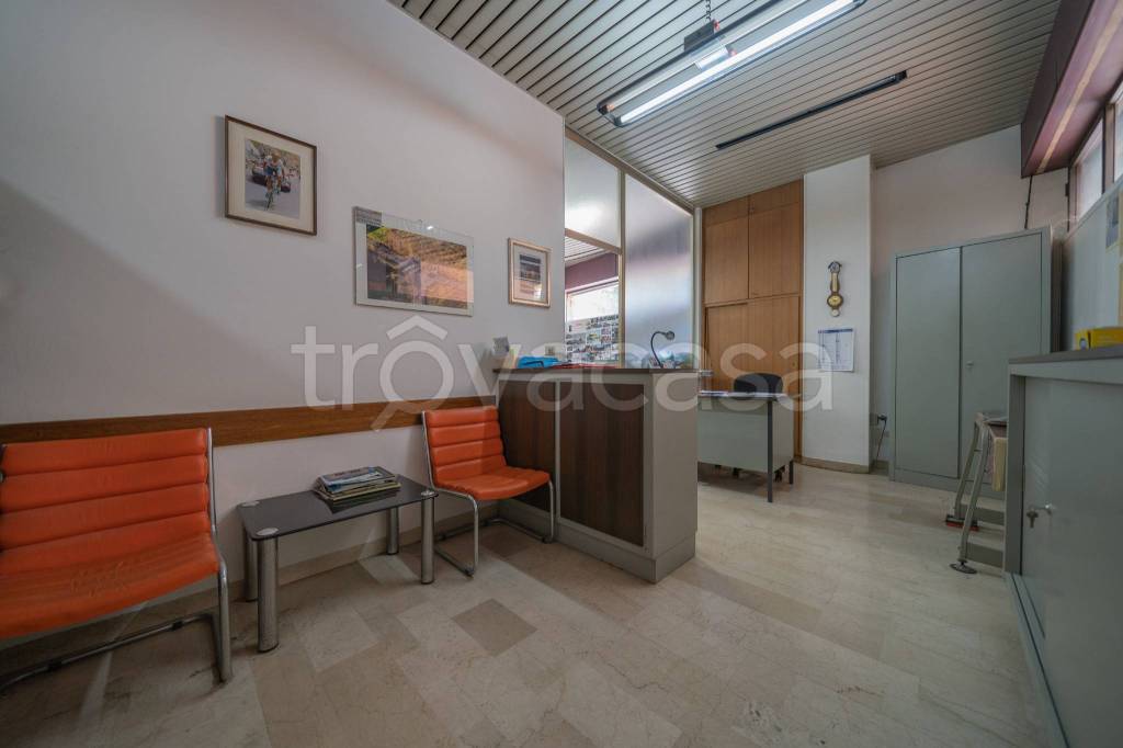 negozio in affitto a Cesena in zona Centro Storico