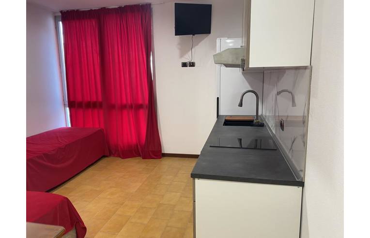 appartamento in affitto a Cesena in zona Centro Storico