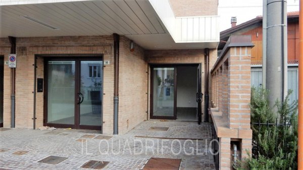 negozio in affitto a Cesena in zona Sant'Egidio