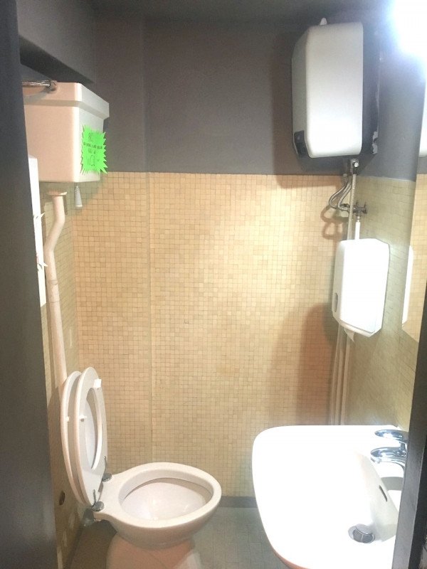 negozio in affitto a Cesena in zona Centro Storico