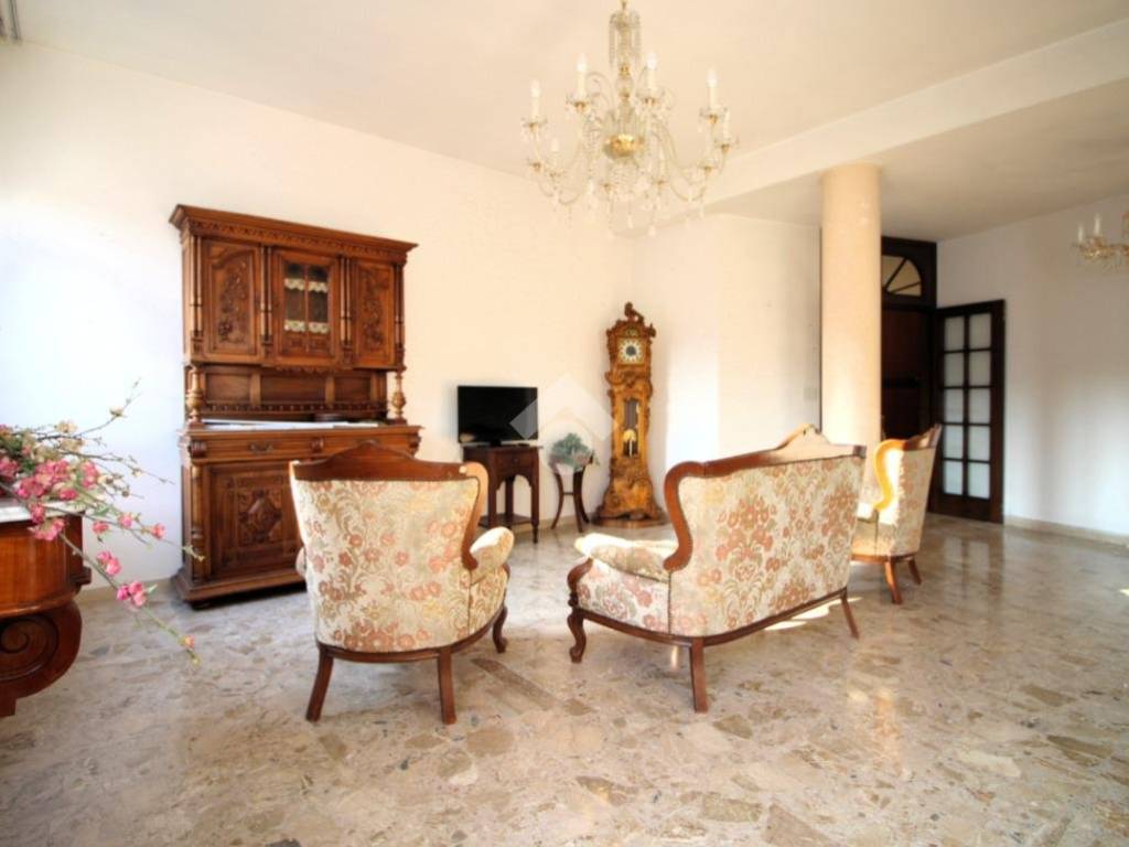 appartamento in affitto a Cesena in zona Centro Storico