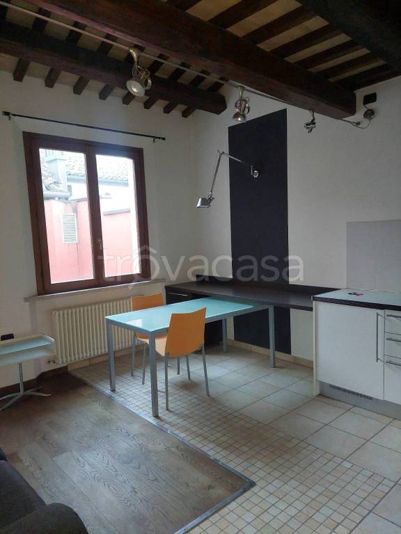 appartamento in affitto a Cesena in zona Centro Storico