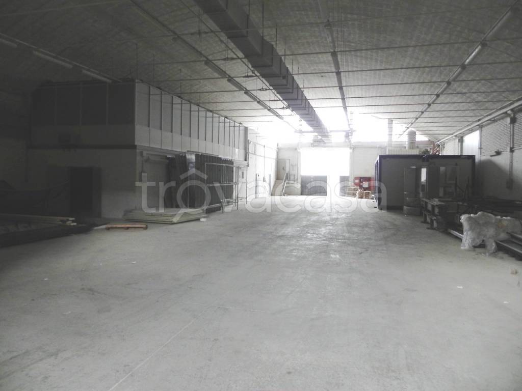locale commerciale in affitto a Cesena in zona Torre del Moro