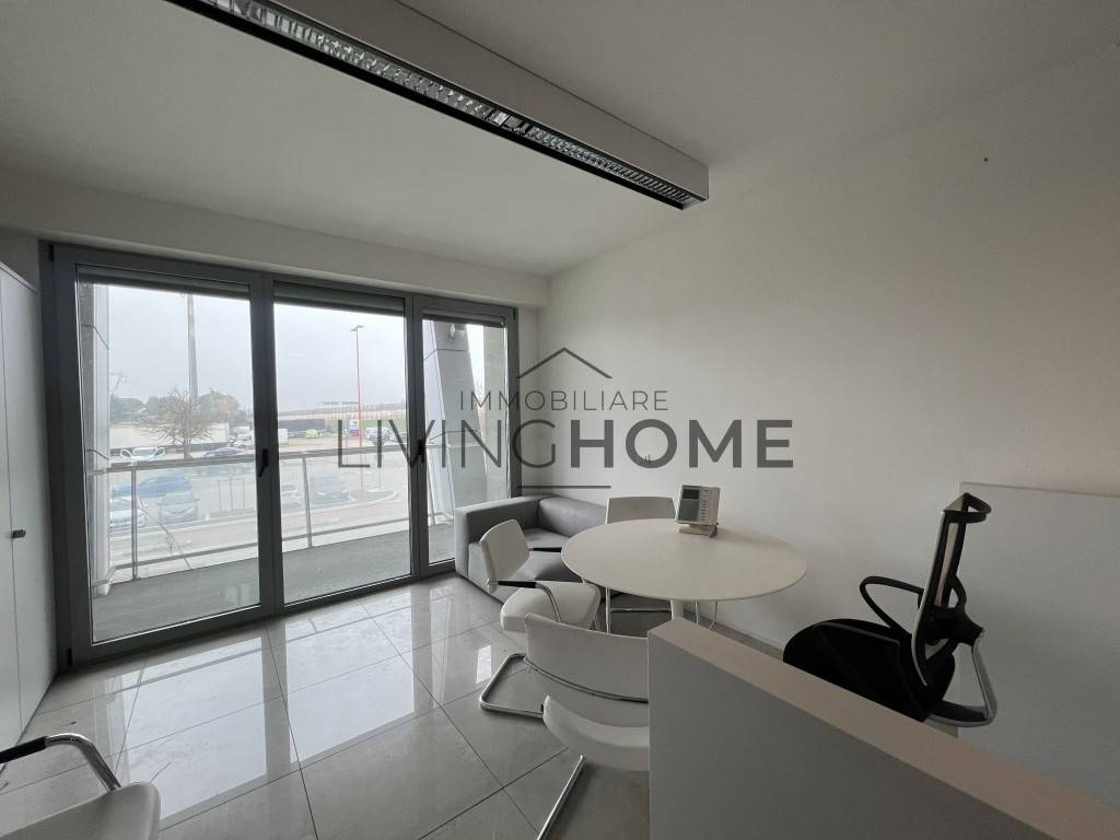 ufficio in affitto a Cesena in zona Villa Chiaviche