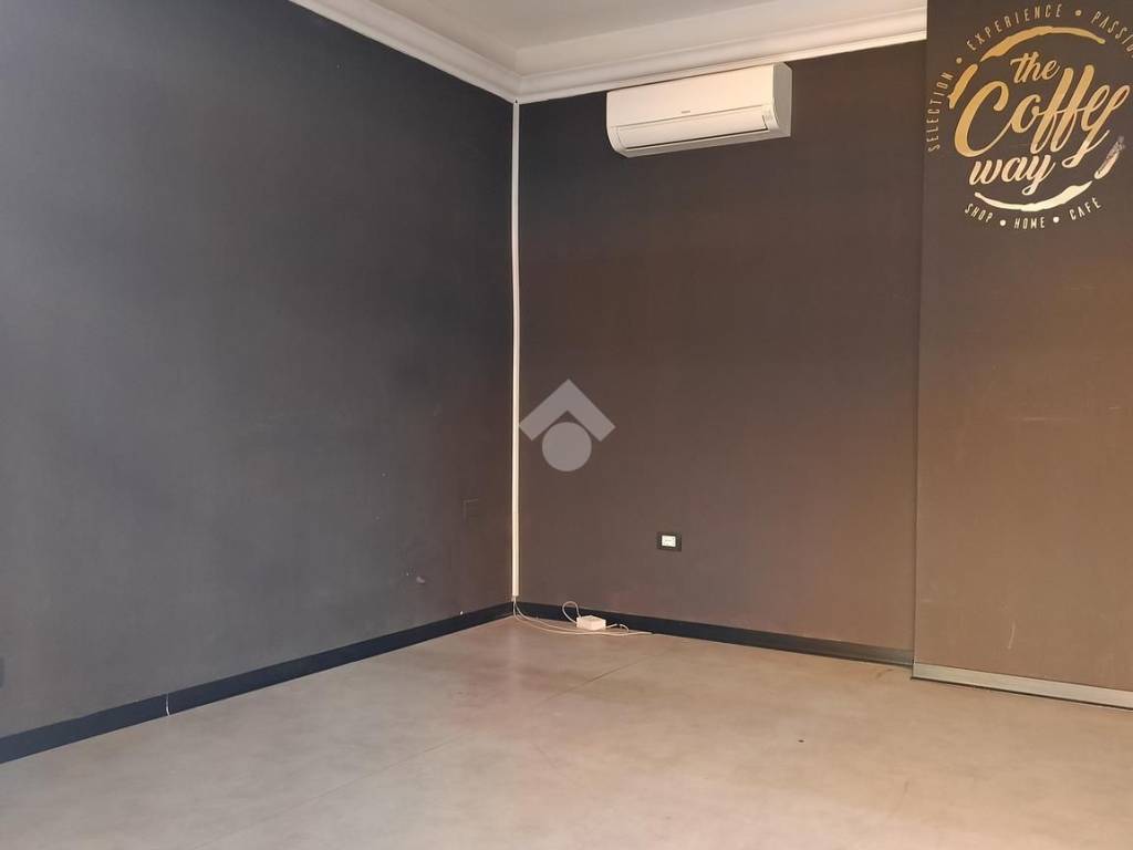 negozio in affitto a Cesena in zona Centro Storico