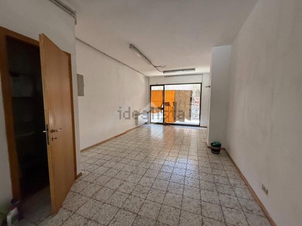 negozio in affitto a Cesena