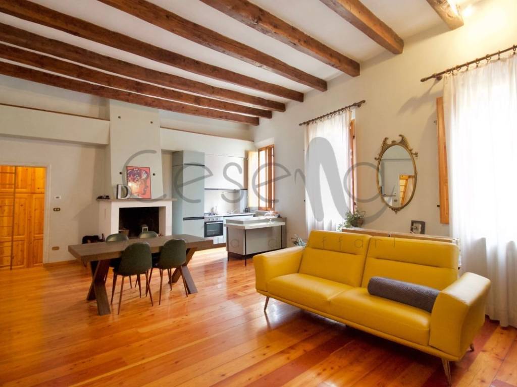 appartamento in affitto a Cesena in zona Centro Storico