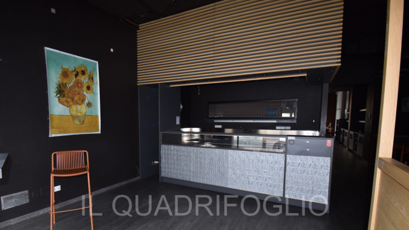 negozio in affitto a Cesena in zona Centro Storico