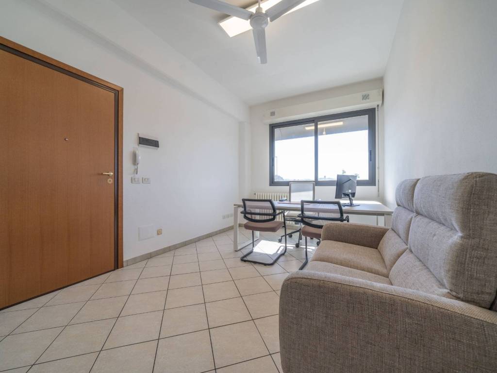 ufficio in affitto a Cesena in zona Torre del Moro