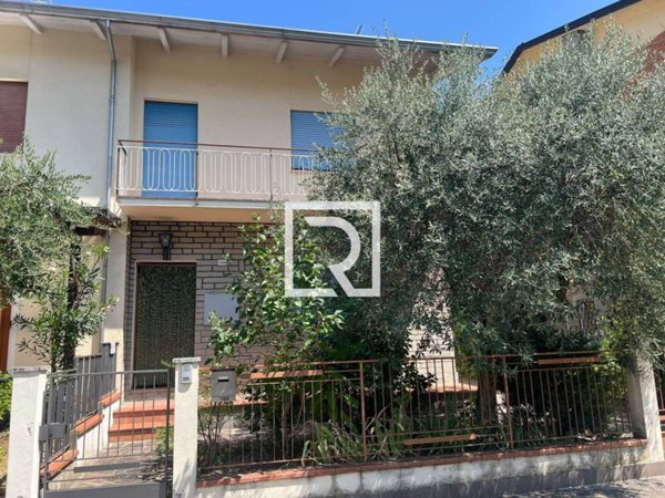 casa indipendente in affitto a Cesena in zona Torre del Moro