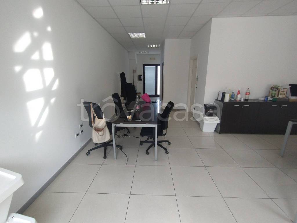 ufficio in affitto a Cesena in zona Marcorano