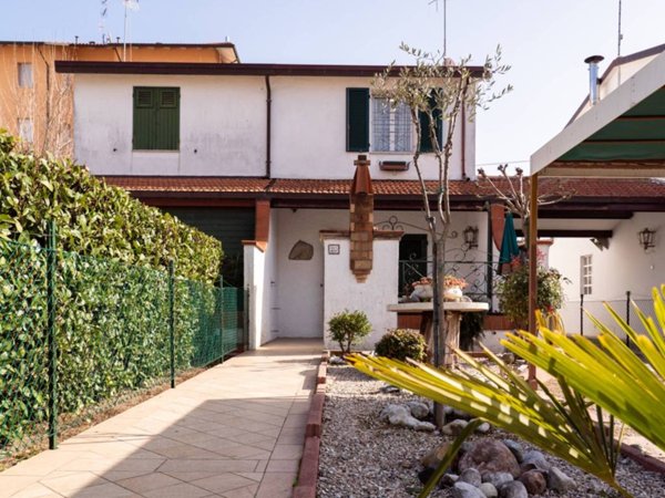 appartamento in affitto a Cesenatico in zona Valverde