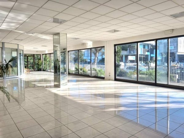 locale commerciale in affitto a Cesenatico