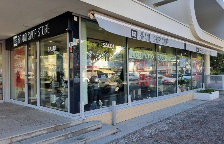 negozio in affitto a Cesenatico