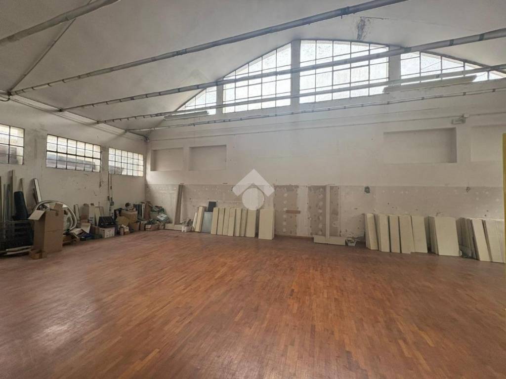 locale commerciale in affitto a Cesenatico