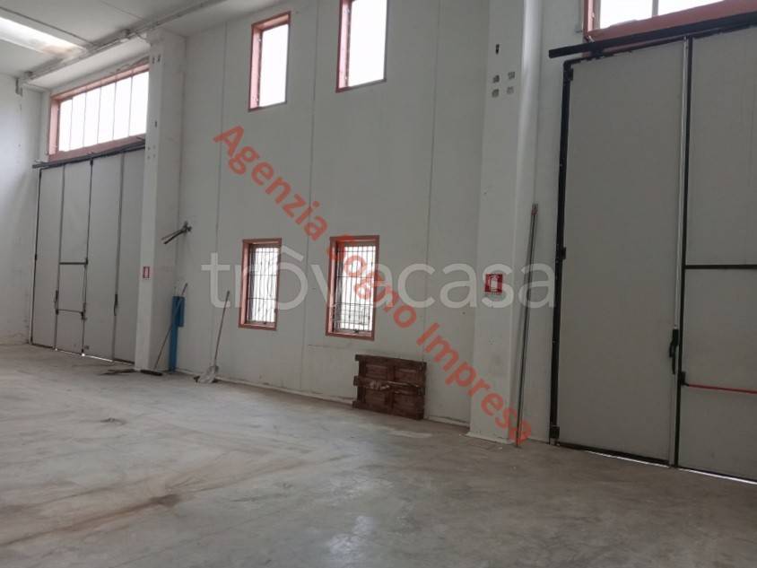 locale commerciale in affitto a Forlì in zona Ospedaletto