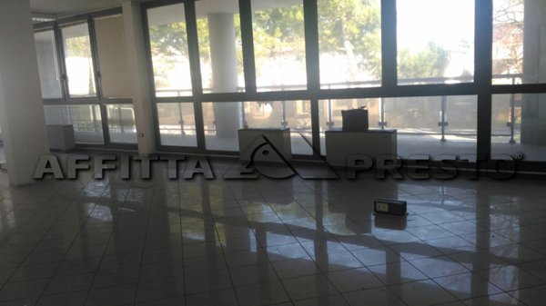 ufficio in affitto a Forlì in zona Ronco