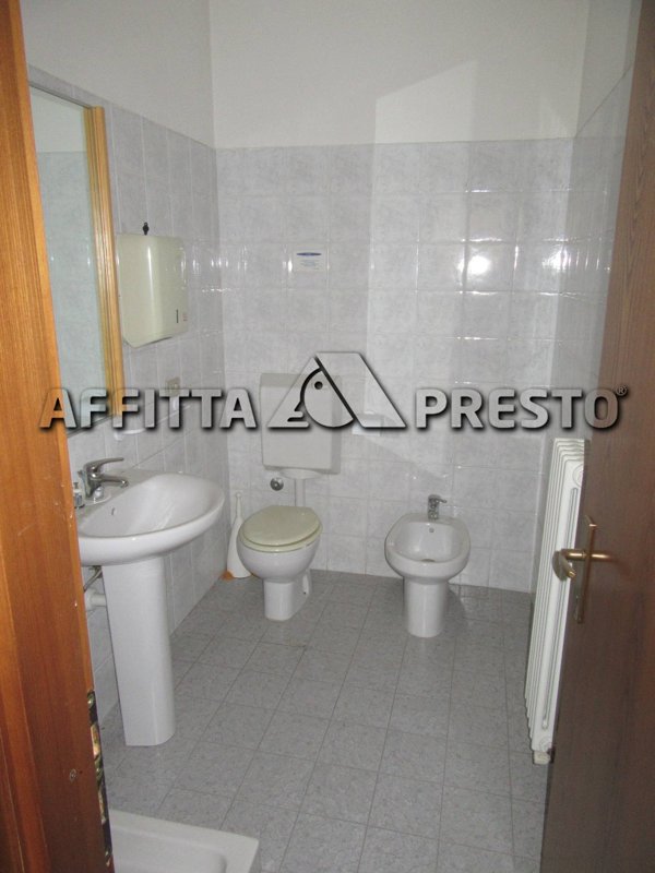 ufficio in affitto a Forlì