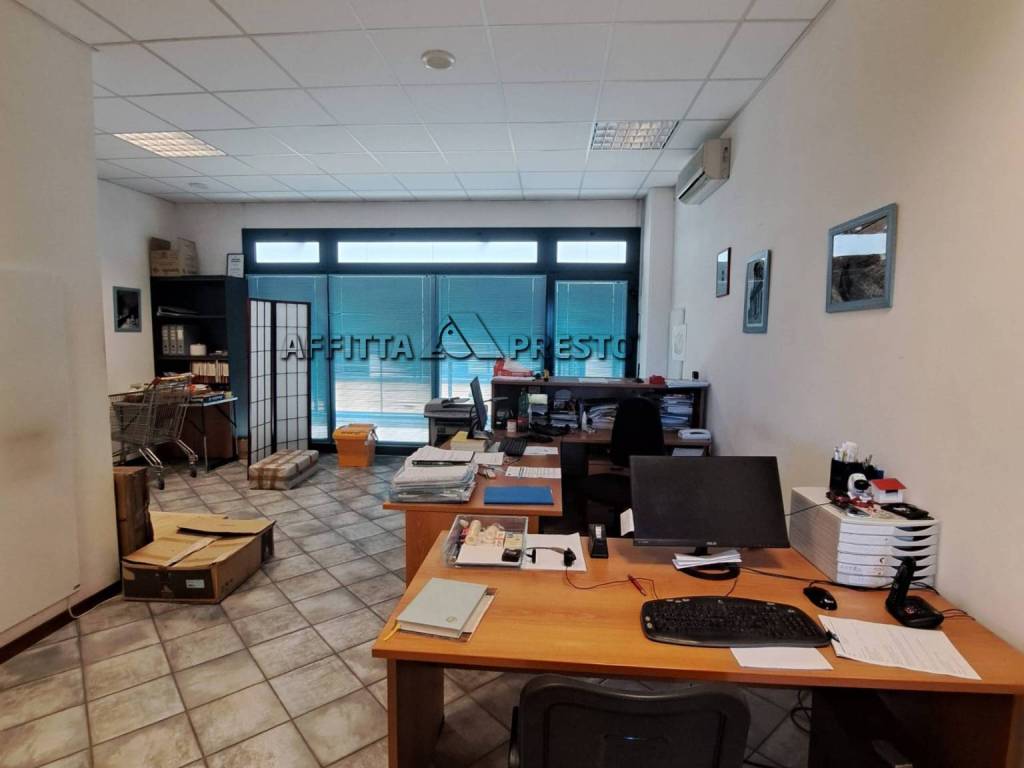 ufficio in affitto a Forlì in zona Ronco