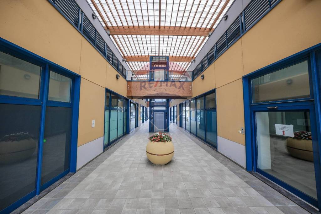ufficio in affitto a Forlì in zona Ronco