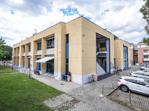 ufficio in affitto a Forlì in zona Ronco