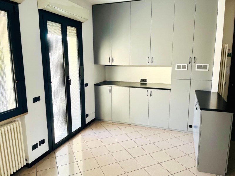 ufficio in affitto a Forlì