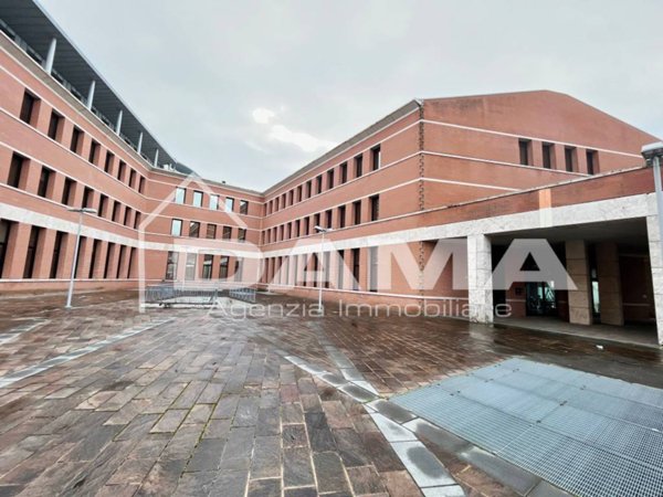ufficio in affitto a Forlì in zona Centro Storico