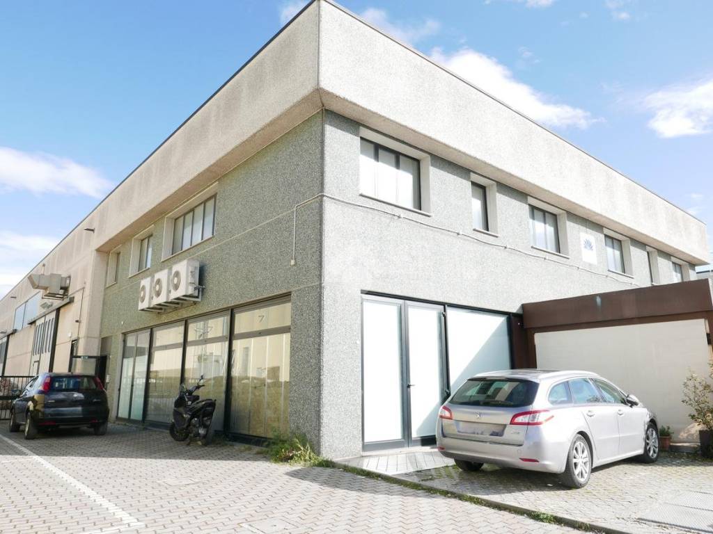 ufficio in affitto a Forlì in zona Coriano