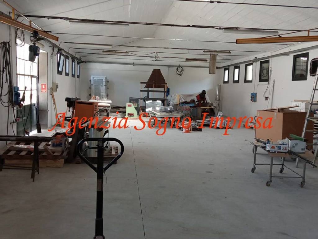 locale commerciale in affitto a Forlì in zona Villafranca di Forlì