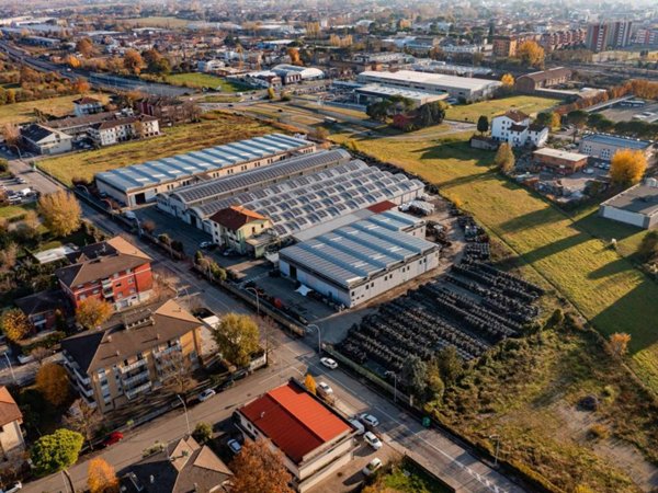 locale commerciale in affitto a Forlì in zona Coriano
