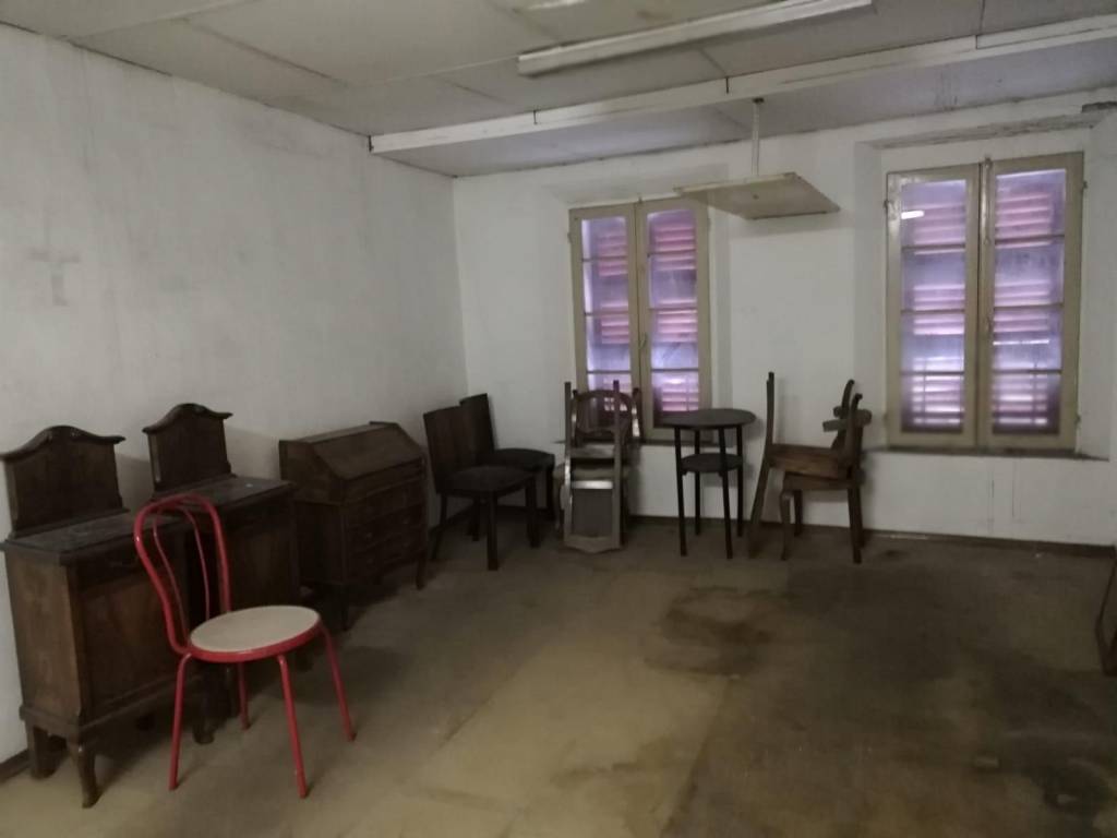negozio in affitto a Forlì in zona Centro Storico