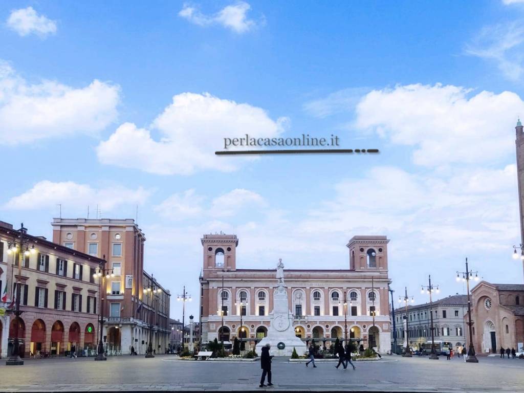 ufficio in affitto a Forlì in zona Centro Storico