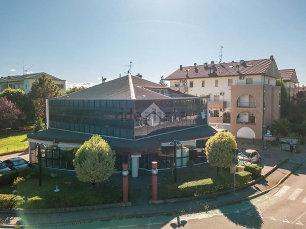 negozio in affitto a Forlì