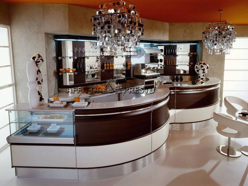 negozio in affitto a Forlì in zona Centro Storico