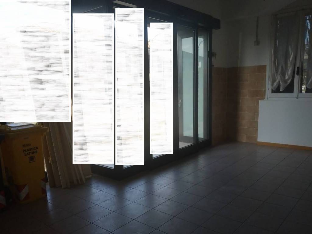 negozio in affitto a Forlì in zona Villafranca di Forlì
