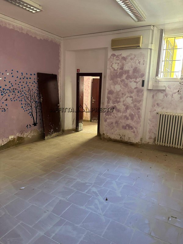 negozio in affitto a Forlì in zona Centro Storico