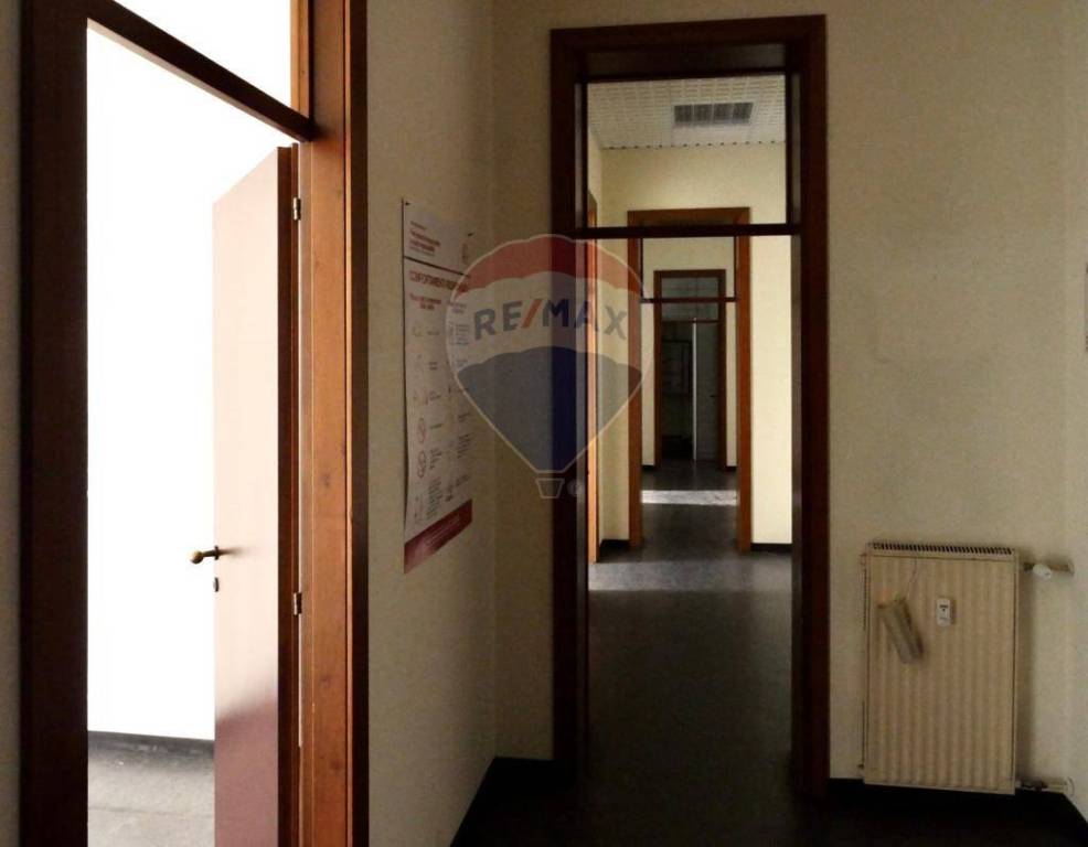 negozio in affitto a Forlì in zona Centro Storico