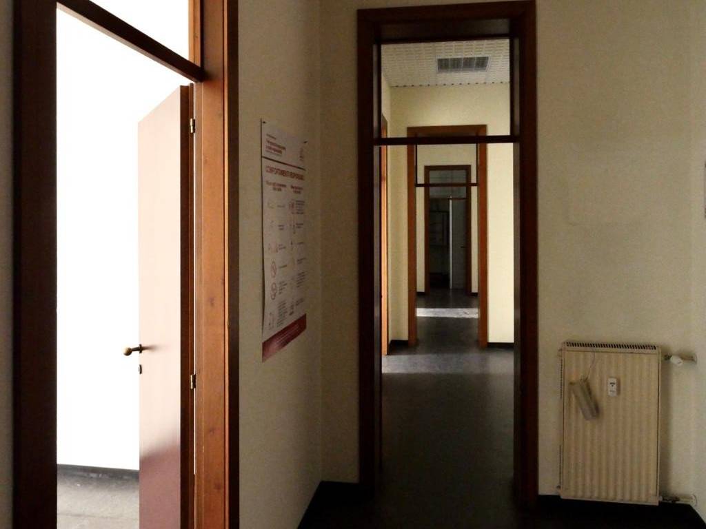 locale commerciale in affitto a Forlì in zona Centro Storico