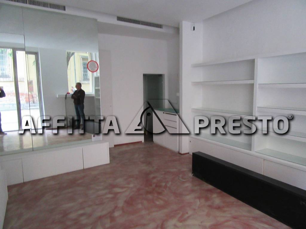 negozio in affitto a Forlì