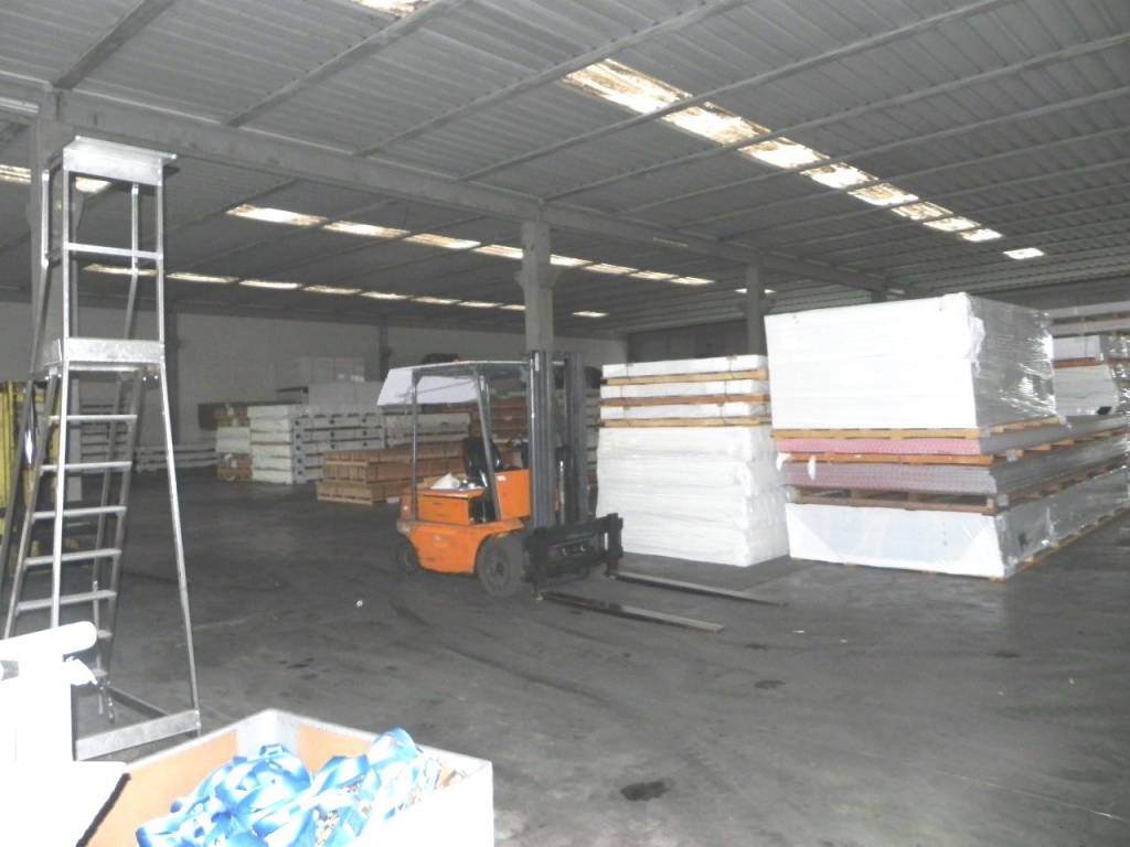 locale commerciale in affitto a Forlì in zona San Leonardo