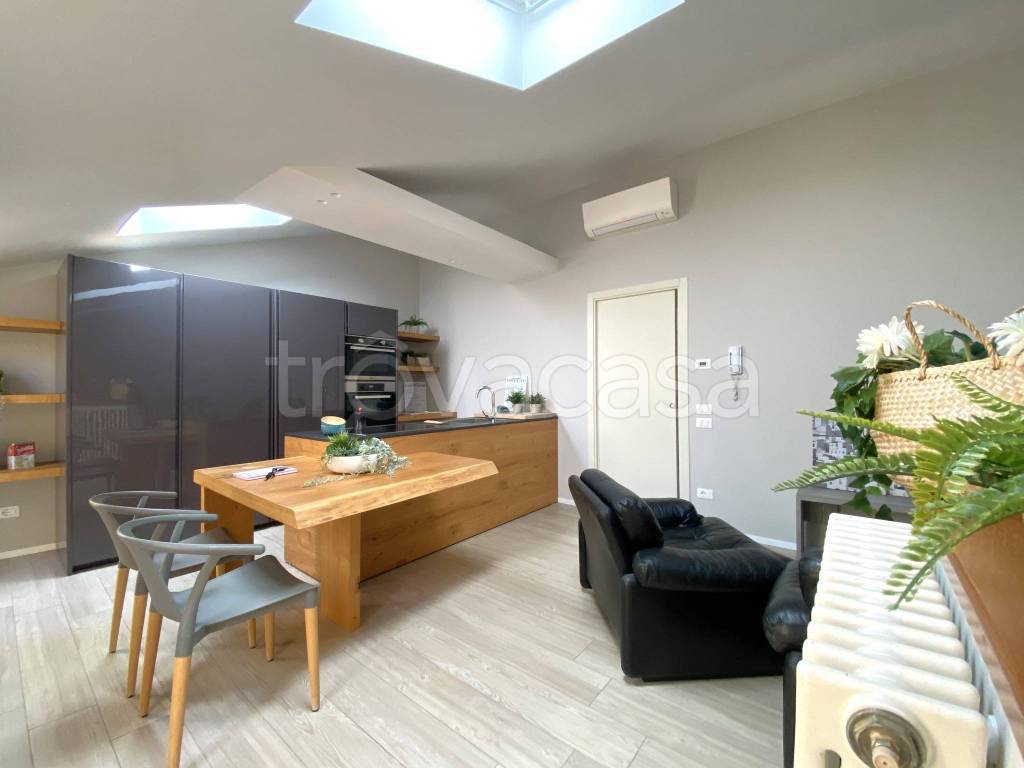 appartamento in affitto a Forlì