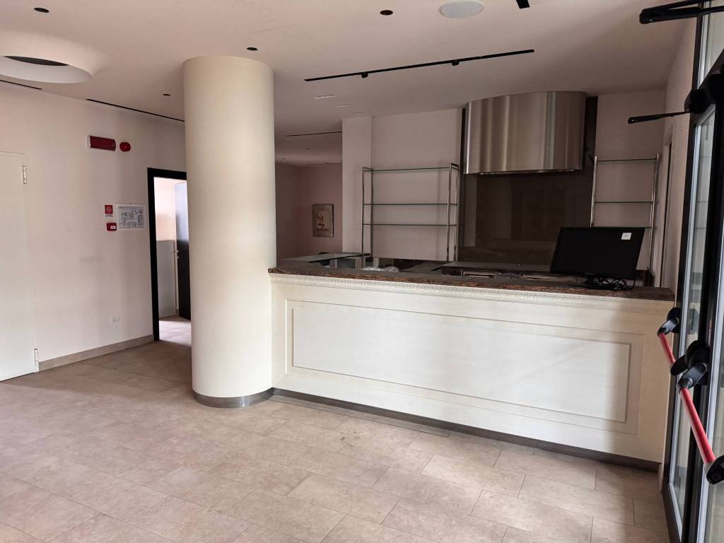 intera palazzina in affitto a Forlì