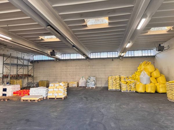 locale commerciale in affitto a Forlì in zona Pieve Acquedotto