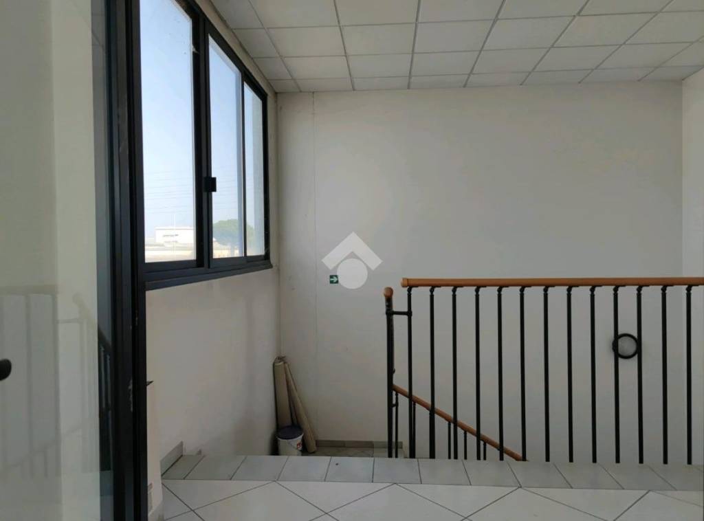 ufficio in affitto a Forlì in zona Coriano