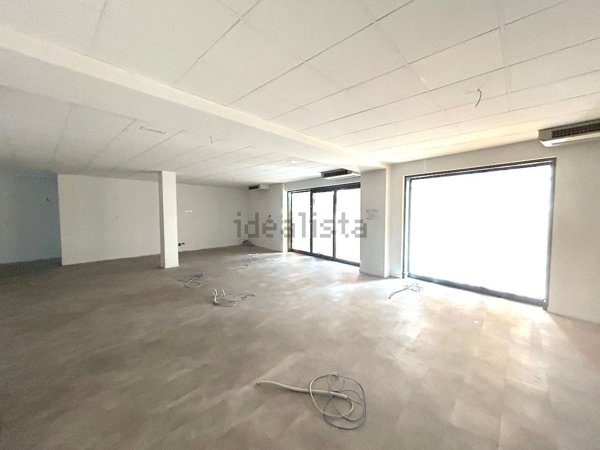 negozio in affitto a Forlì