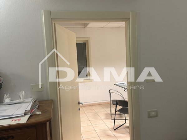 ufficio in affitto a Forlì in zona Coriano