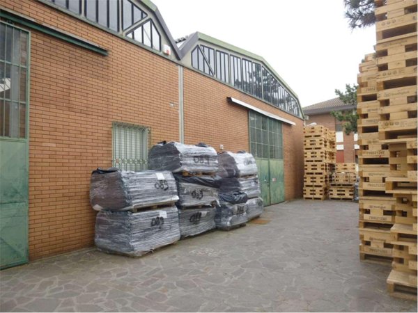 negozio in affitto a Forlì