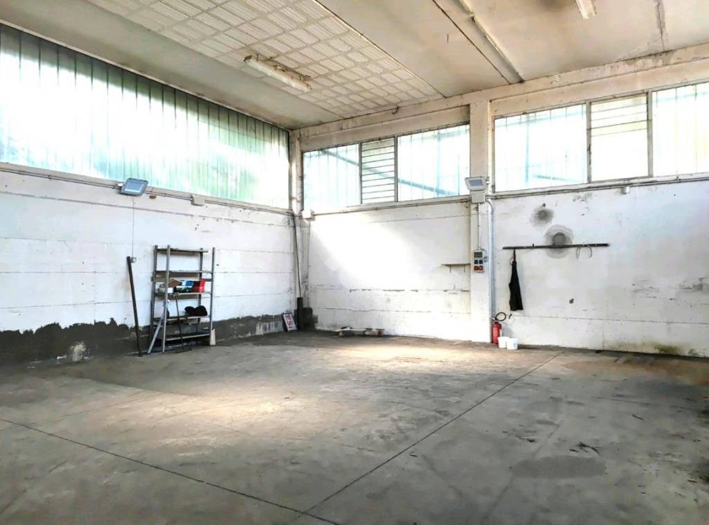locale commerciale in affitto a Forlì in zona Grisignano